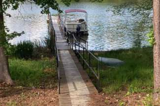 Eagle’s Nest, 137 Mill Creek RD Abbeville, AL – Waterfront w/ Dock