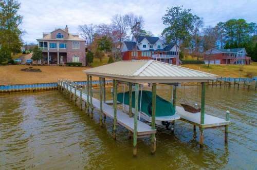 LakeFront Homes